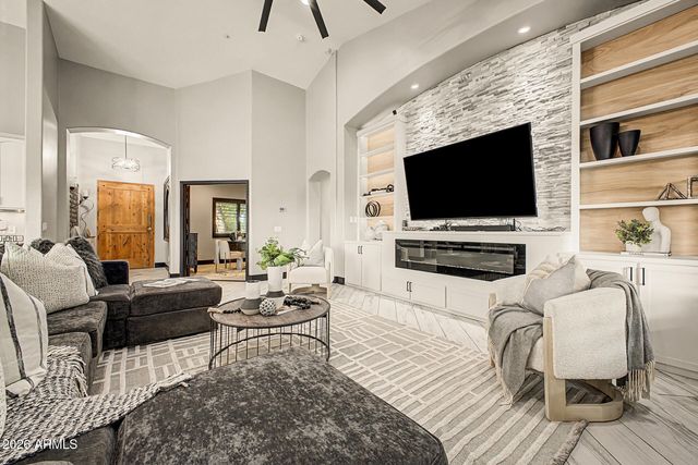38816 N KENNEDY Drive, San Tan Valley, AZ 85140