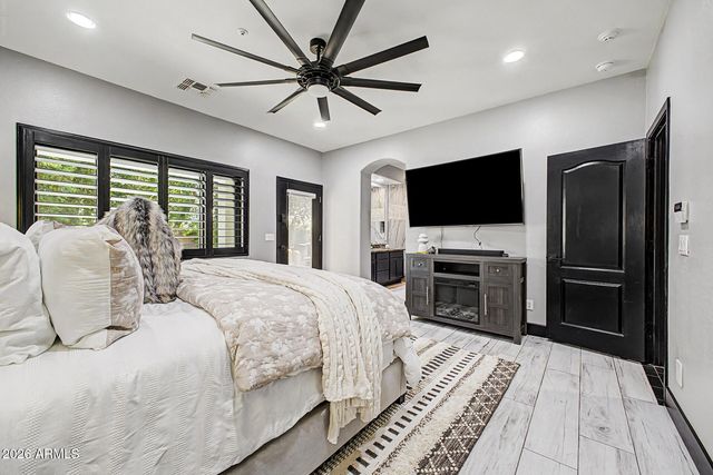 38816 N KENNEDY Drive, San Tan Valley, AZ 85140