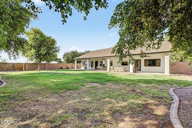 38816 N KENNEDY Drive, San Tan Valley, AZ 85140