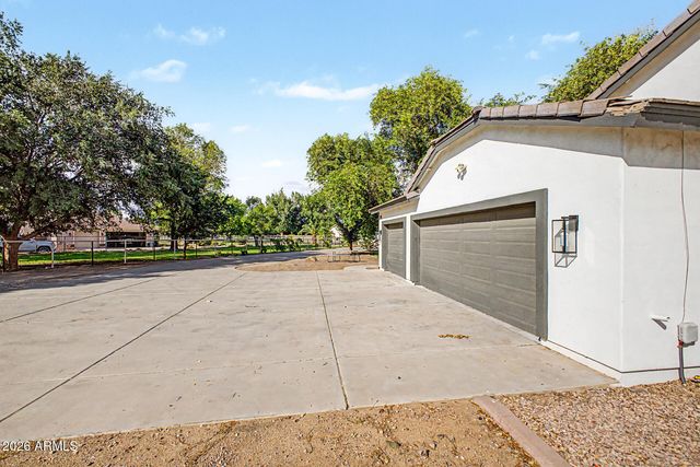 38816 N KENNEDY Drive, San Tan Valley, AZ 85140