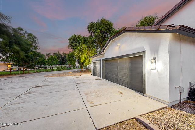 38816 N KENNEDY Drive, San Tan Valley, AZ 85140