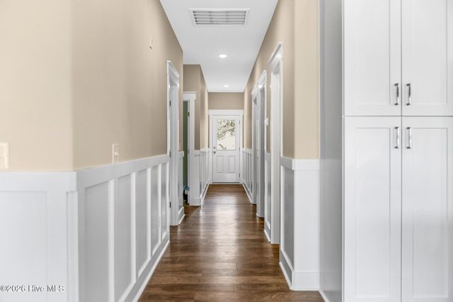 152 NE 1st Street, Oak Island, NC 28465