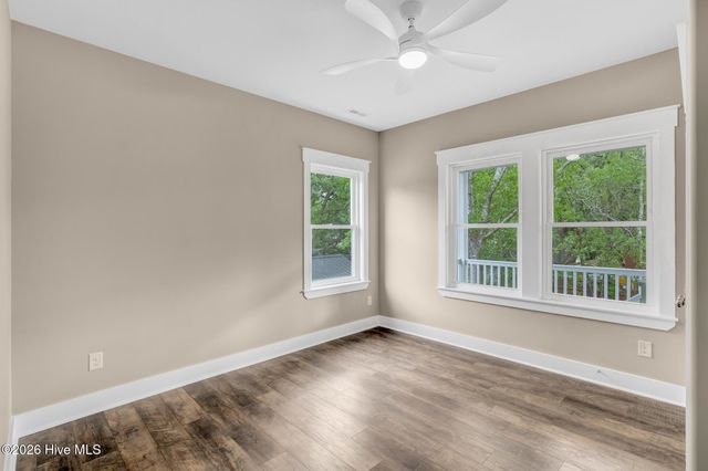 152 NE 1st Street, Oak Island, NC 28465