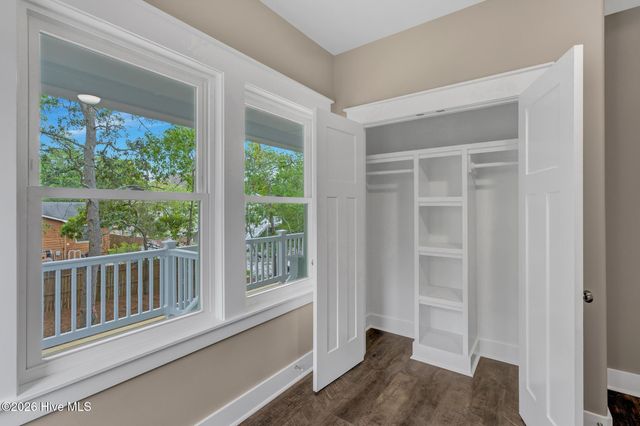 152 NE 1st Street, Oak Island, NC 28465