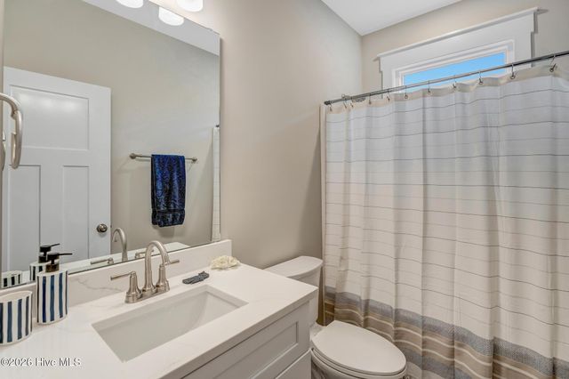 152 NE 1st Street, Oak Island, NC 28465