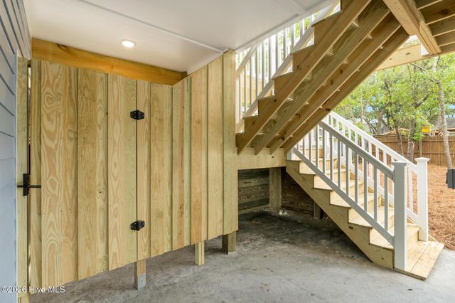 152 NE 1st Street, Oak Island, NC 28465