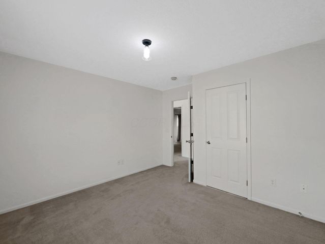 1113 Green Knoll Drive, Westerville, OH 43081