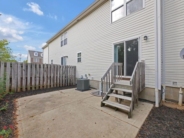 1113 Green Knoll Drive, Westerville, OH 43081