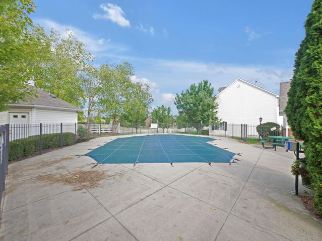 1113 Green Knoll Drive, Westerville, OH 43081