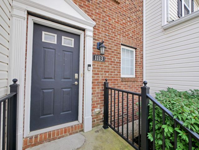 1113 Green Knoll Drive, Westerville, OH 43081