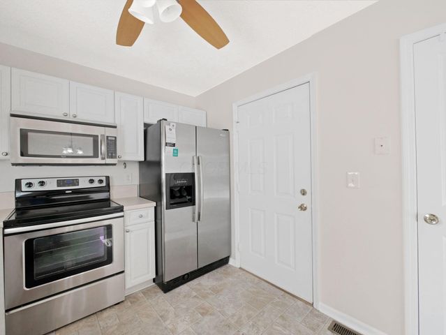 1113 Green Knoll Drive, Westerville, OH 43081