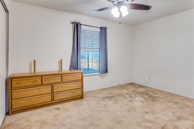 616 Black Hills Drive, Burleson, TX 76028