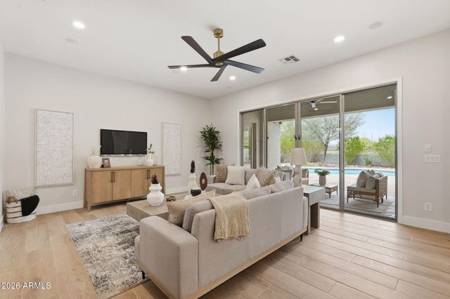 18008 W OCOTILLO Avenue, Goodyear, AZ 85338