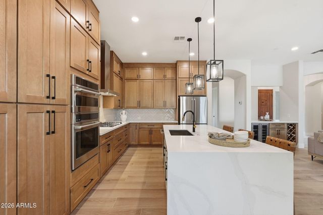 18008 W OCOTILLO Avenue, Goodyear, AZ 85338