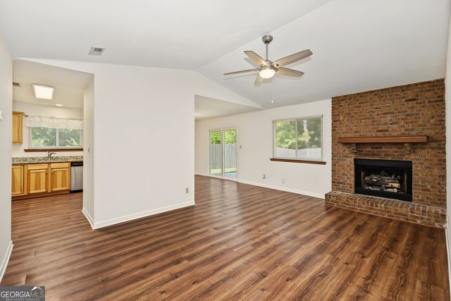 102 Quail Run, Peachtree City, GA 30269