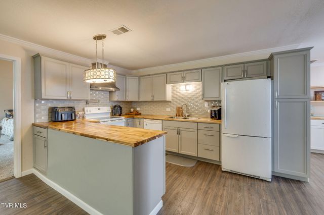169 Mays Road, Elizabethton, TN 37643