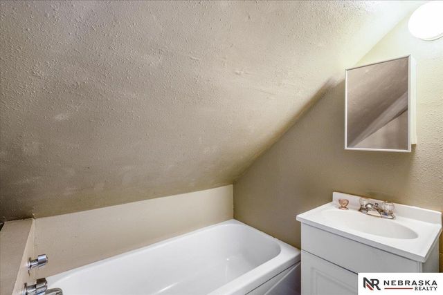 850 N D Street, Fremont, NE 68025