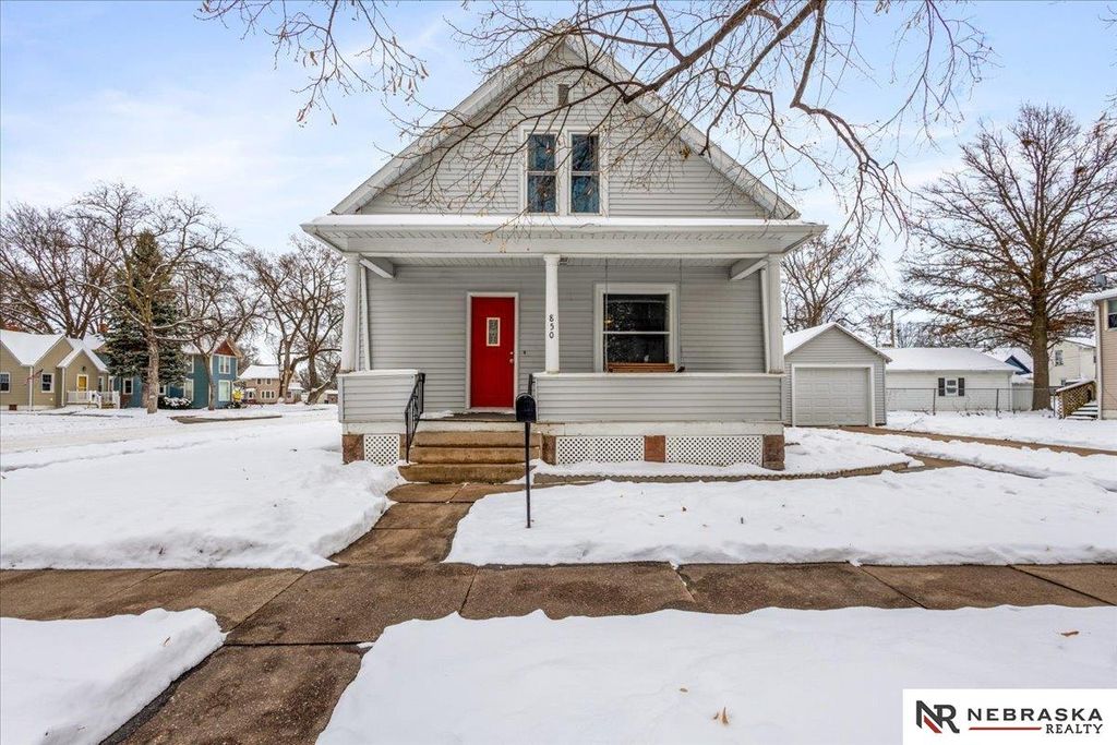 850 N D Street, Fremont, NE 68025