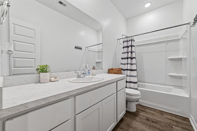 8006 Barret Travis Court, Beasley, TX 77417