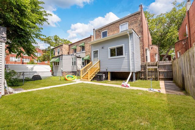 7006 S Calumet Avenue, Chicago, IL 60637