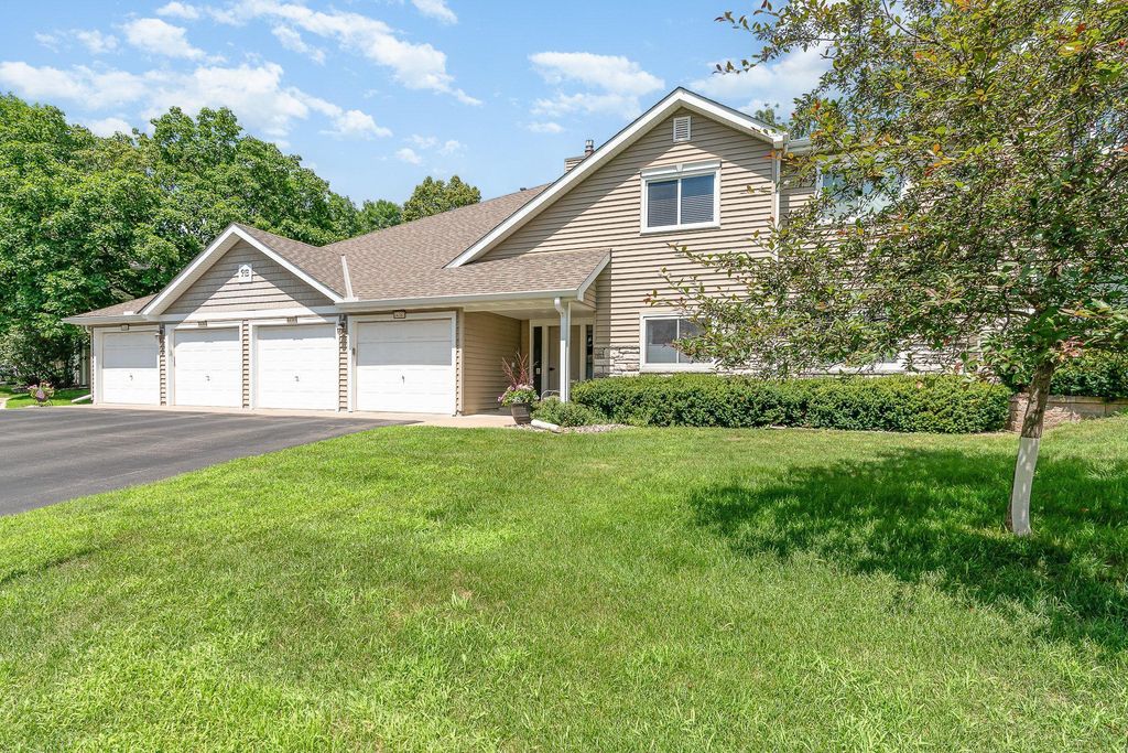 14381 Fairway Drive, Eden Prairie, MN 55344