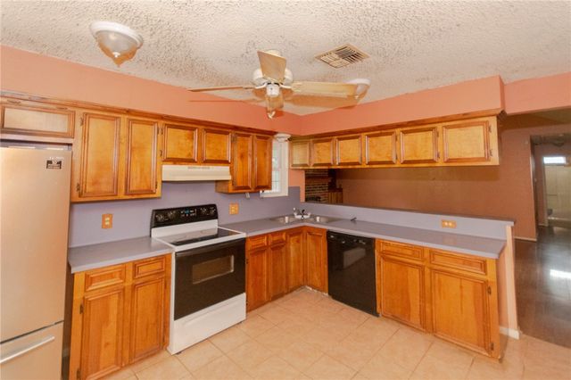 13109 Deepwater, Corpus Christi, TX 78410