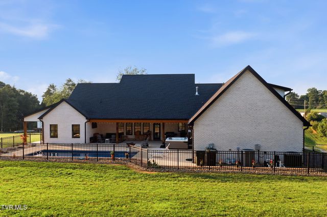 141 Kitzmiller Road, Gray, TN 37615