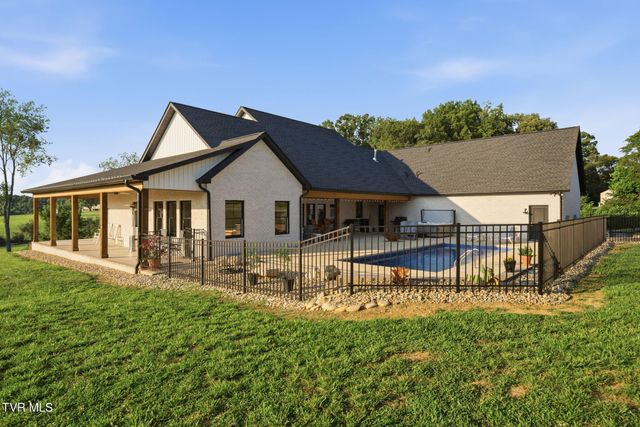 141 Kitzmiller Road, Gray, TN 37615