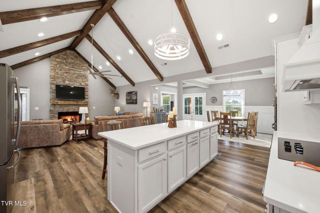 141 Kitzmiller Road, Gray, TN 37615