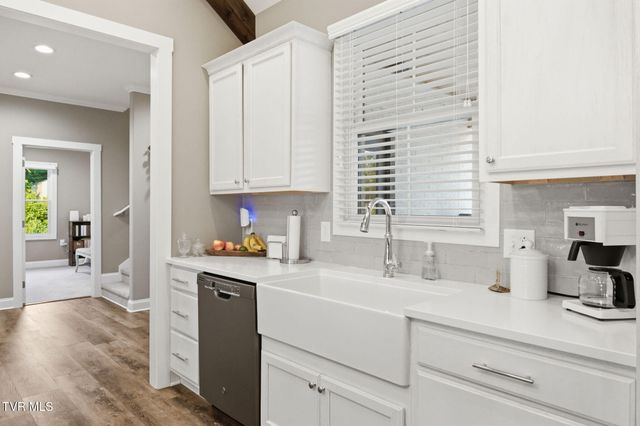 141 Kitzmiller Road, Gray, TN 37615