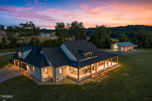 141 Kitzmiller Road, Gray, TN 37615