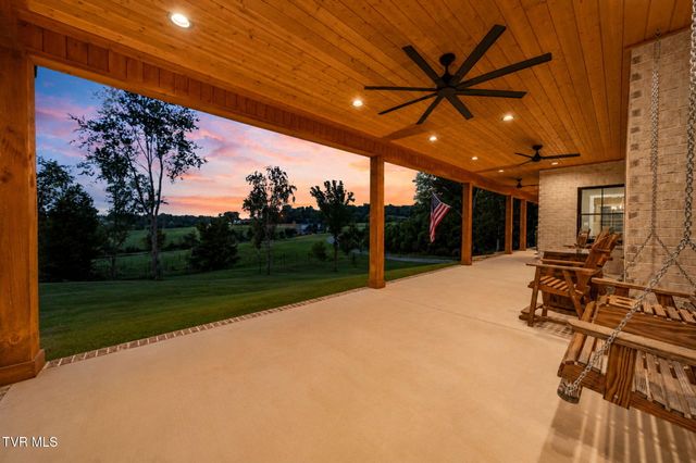 141 Kitzmiller Road, Gray, TN 37615