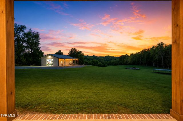 141 Kitzmiller Road, Gray, TN 37615