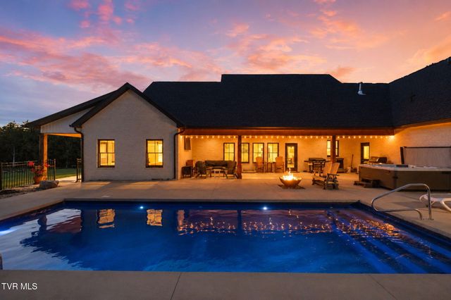 141 Kitzmiller Road, Gray, TN 37615