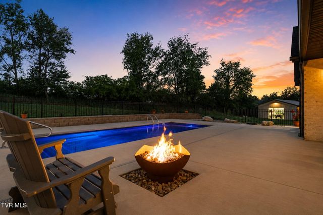 141 Kitzmiller Road, Gray, TN 37615