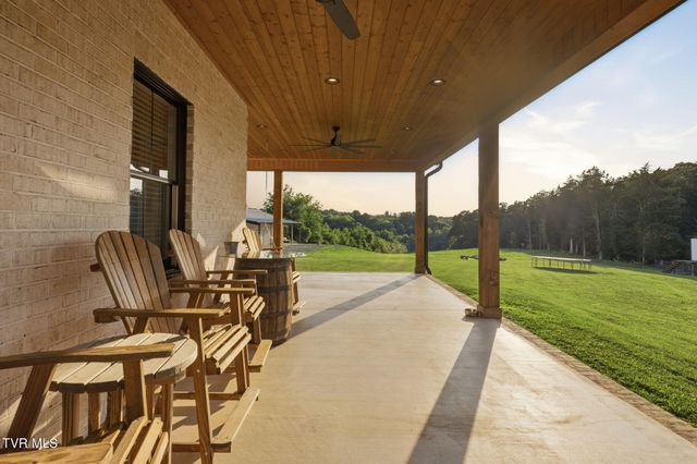 141 Kitzmiller Road, Gray, TN 37615