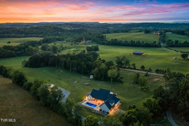 141 Kitzmiller Road, Gray, TN 37615