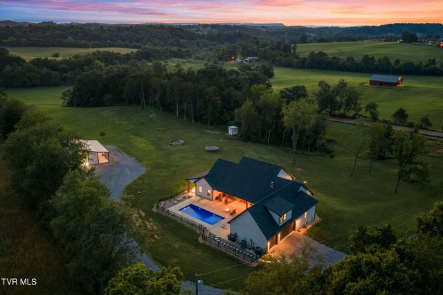 141 Kitzmiller Road, Gray, TN 37615