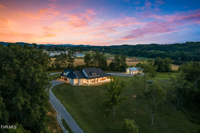 141 Kitzmiller Road, Gray, TN 37615