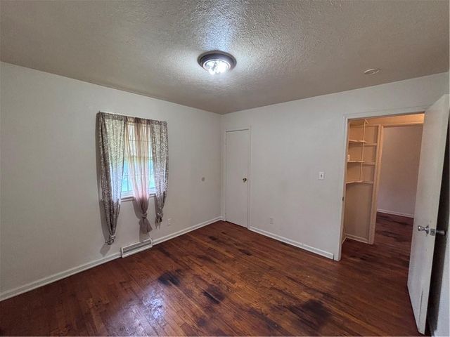 9130 E 44th Street, Kansas City, MO 64133