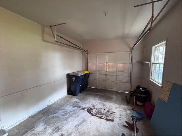 9130 E 44th Street, Kansas City, MO 64133