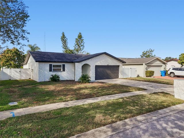 8324 DENISE DRIVE, Seminole, FL 33777