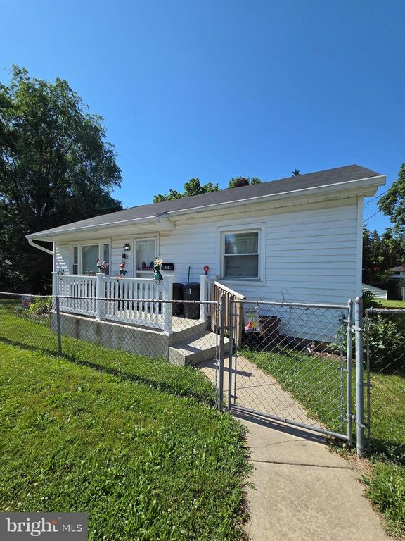 623 SILVER LANE, Martinsburg, WV 25401