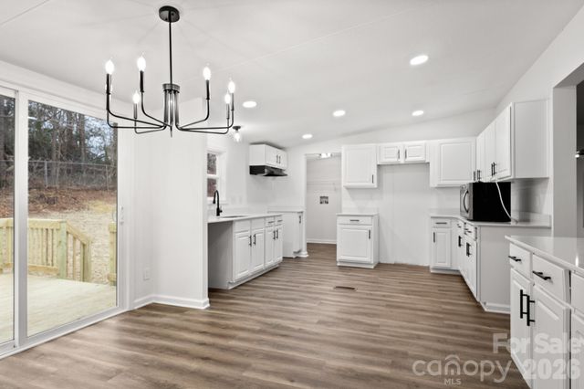 12332 Buxton Drive, Pineville, NC 28134