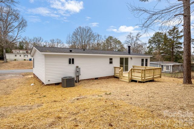 12332 Buxton Drive, Pineville, NC 28134