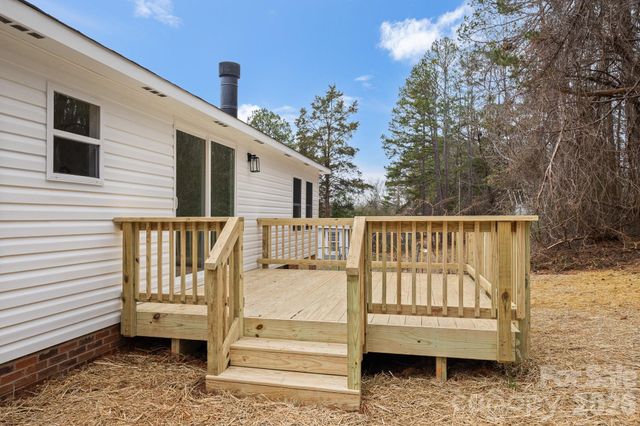 12332 Buxton Drive, Pineville, NC 28134