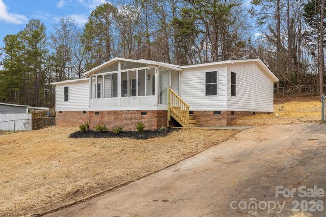 12332 Buxton Drive, Pineville, NC 28134