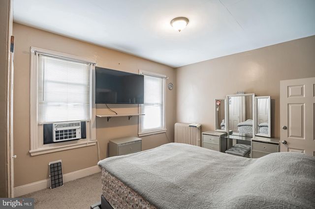 1925 E ALLEGHENY AVE, Philadelphia, PA 19134