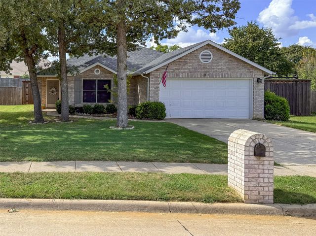 2017 Yellowstone Lane, Corinth, TX 76210