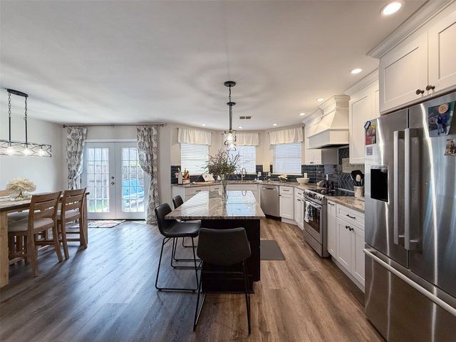 2017 Yellowstone Lane, Corinth, TX 76210